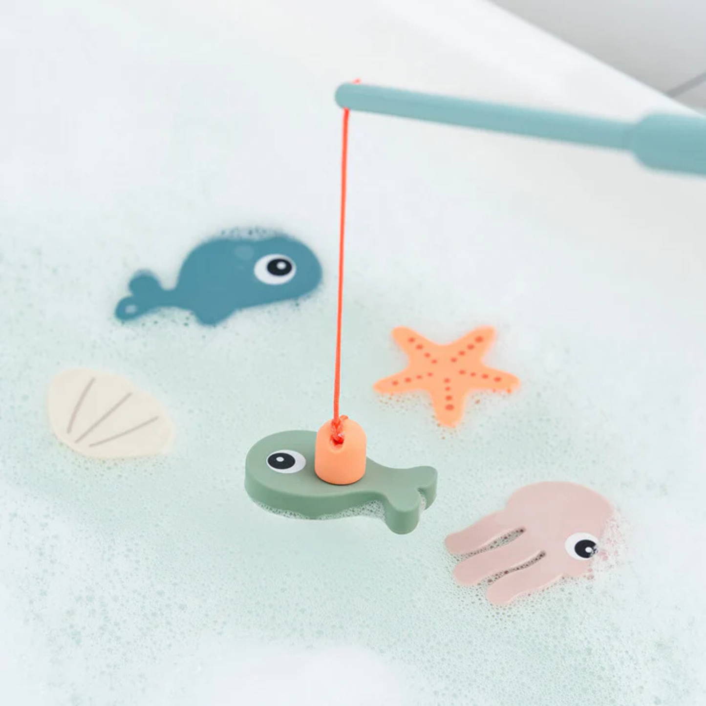 Badleksak Fiske Sea Friends Colour Mix – Done by Deer