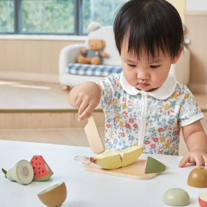 Skära frukt i trä – PolarB by VIGA