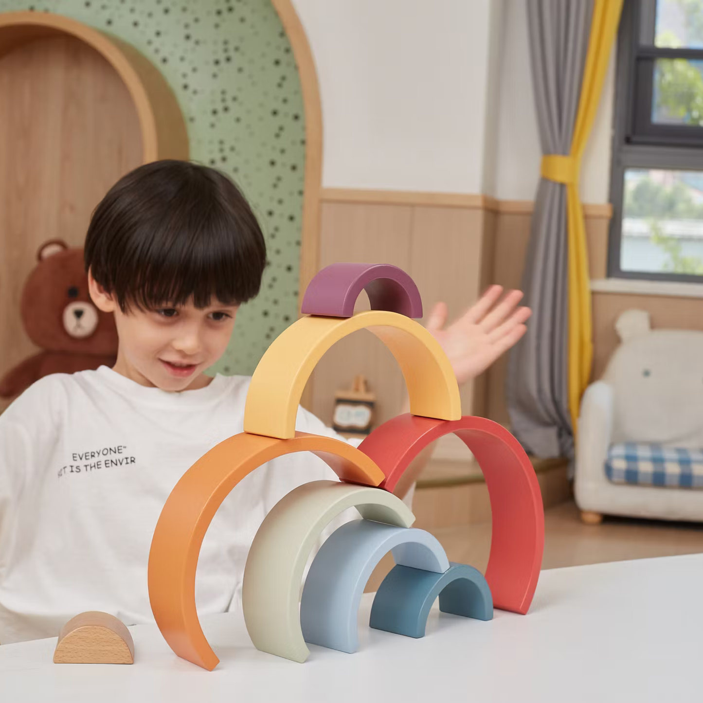 Stapelregnbåge i trä – PolarB by VIGA