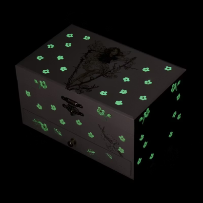 Smyckeskrin Flower Fairies – Fairy Cherry (Glow in the Dark) – Trousselier