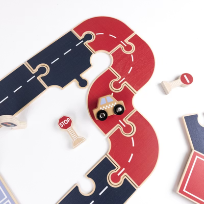 Vägpussel i trä – 23 delar + 2 bilar – Egmont Toys